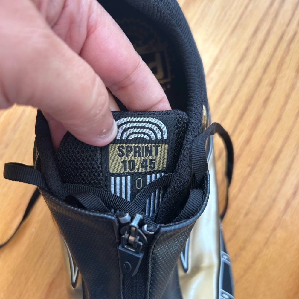 Brooks Sprint Gold And Black PR 10.45 Laced Zip Up Track Running Shoes Size‎ 12 - Picture 6 of 11